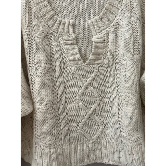 Le Lis Oversized Wool-Blend Cable Knit Cropped V-Neck Cream Sweater Size Large - Picture 5 of 10
